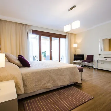 Xiv Villa