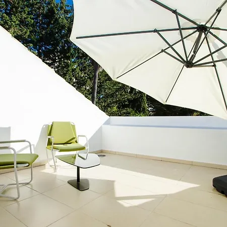 Xiv Villa *